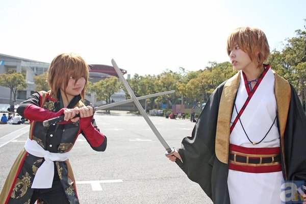 半岛(中国)|西藏布面重彩画展展现“雪域祥云”(图2) 半岛(中国)